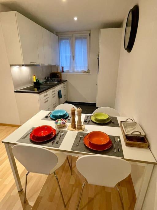 Gemuetliche Wohnung An Bester Lage Im Kreis 4 Zürich Kültér fotó